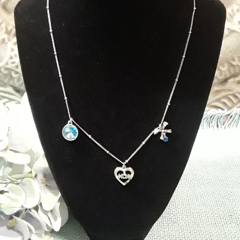 Beautiful Silver Mom Necklace